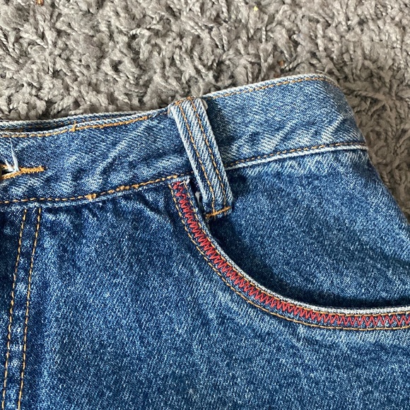 Vintage High Rise Jean Shorts| Cut Off shorts - Picture 7 of 9